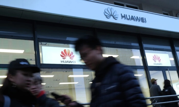 Un centre de service client Huawei à Berlin, le 12 mars 2019. (Sean Gallup/Getty Images)