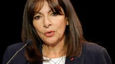 Anne Hidalgo demande aux candidats arrivés 3e position à « se retirer » pour faire barrage au RN