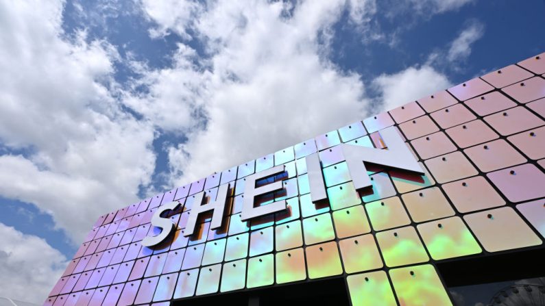 Vue générale de l'extérieur de l'Activation Shein lors de la soirée VIP Shein pendant le Parklife Festival à Heaton Park le 8 juin 2024 à Manchester, Angleterre.(Anthony Devlin/Getty Images for Shein)