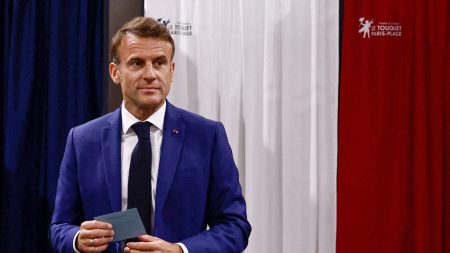 Les JO de Paris ont montré « le vrai visage de la France », salue Emmanuel Macron 