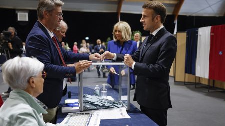 Second tour des législatives : 59,71 % de votants à 17H00, participation la plus élevée depuis 1981