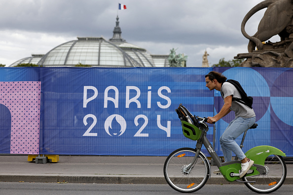 (LUDOVIC MARIN/AFP via Getty Images)