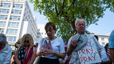 Qui est Corey Comperatore, pompier de 50 ans, tué au meeting de Donald Trump ?