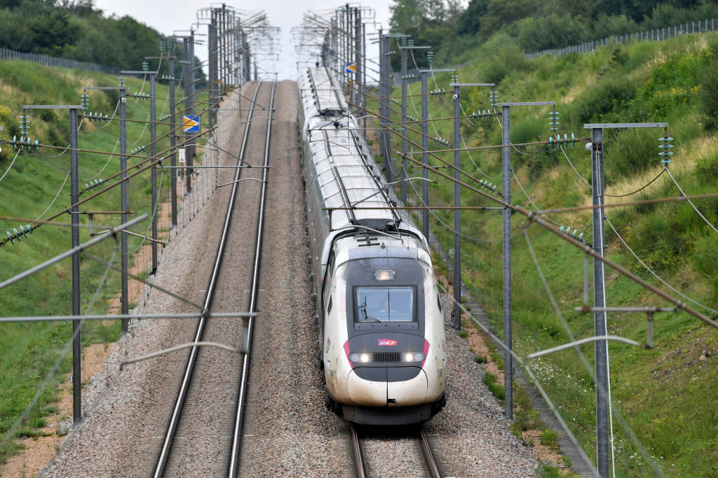 Grève SNCF : le trafic sera jeudi "quasi-normal sur les TGV"