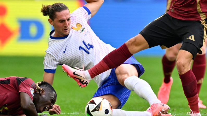 "Ce n'est pas important d'être beau", ce qui compte c'est de gagner, a dit le milieu de l'équipe de France Adrien Rabiot après la victoire contre la Belgique (1-0). (Photo : INA FASSBENDER/AFP via Getty Images)