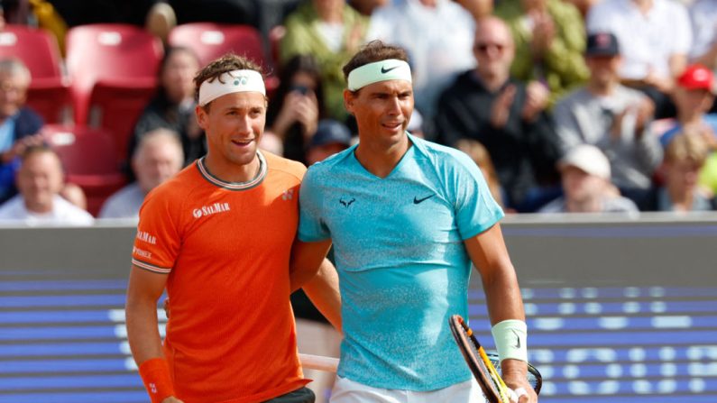 Rafael Nadal a remporté lundi son premier match au tournoi de Bastad, en Suède, associé en double au Norvégien Casper Ruud, en dominant Guido Andreozzi et Miguel Angel Reyes-Varela. (Photo : ADAM IHSE/TT News Agency/AFP via Getty Images)