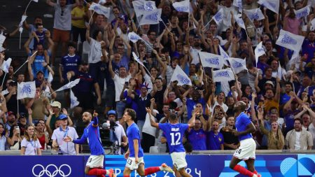 JO-2024/Foot : la France crispée, puis libérée, s’imposée 3-0 face aux États-Unis