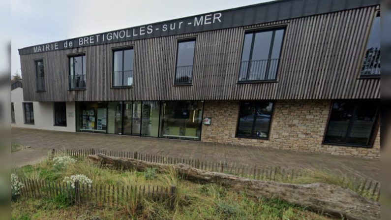 La mairie de Brétignolles-sur-Mer (Vendée). (Capture d’écran Google Maps)