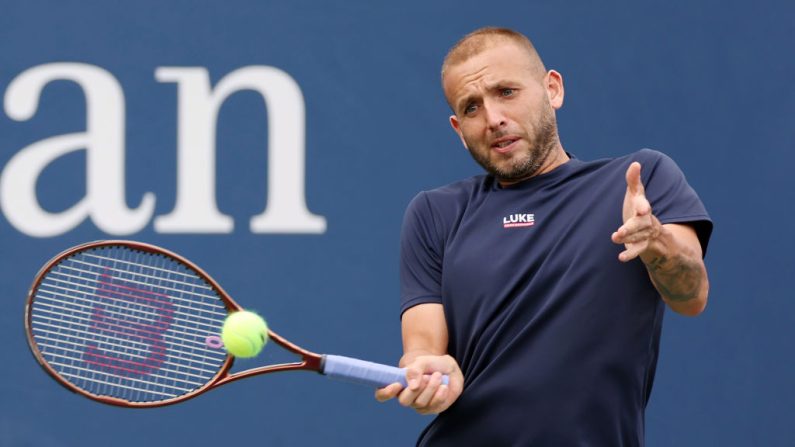 Dan Evans a remporté mardi le match le plus long de l'histoire de l'US Open de tennis, en dominant au premier tour le Russe Karen Khachanov en 5h35 de jeu. (Photo : Sarah Stier/Getty Images)