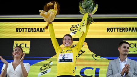 Tour de France femmes : Demi Vollering, tenante du titre et grandissime favorite déjà en jaune