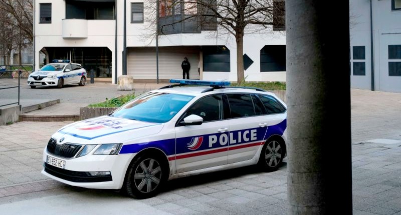 Terrorisme islamique : arrestation de trois hommes soupçonnés de préparer un attentat à la ceinture explosive