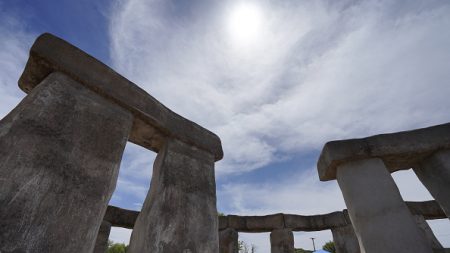 Préhistoire : la découverte de l’origine de la dalle de Stonehenge surprend les scientifiques