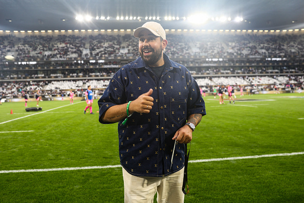 L'acteur et réalisateur français Artus, au Nouveau stade de Bordeaux, le 22 juin 2024. (ROMAIN PERROCHEAU/AFP via Getty Images)