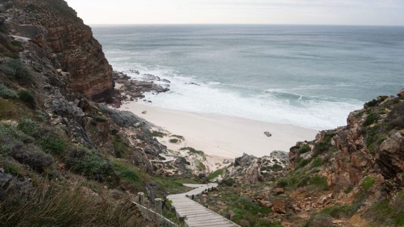 Plage de Dias Beach à la réserve de Cape Point, en Afrique du Sud, où Medhi Narjissi s'est rendu. (Photo : RODGER BOSCH/AFP via Getty Images)