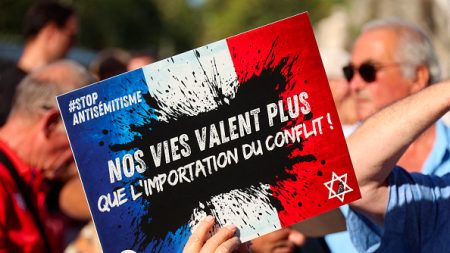 Synagogue de la Grande-Motte : un millier de personnes contre l’antisémitisme à Montpellier