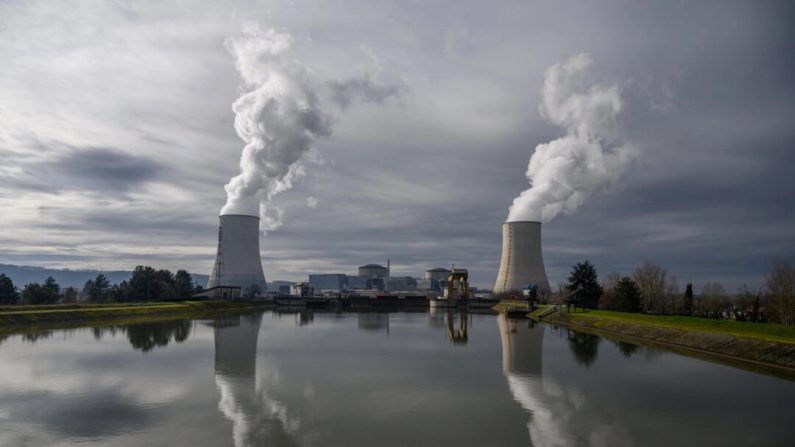 Vue générale de la centrale nucléaire de Golfech, près d'Agen, le 22 janvier 2024. (Ed Jones/AFP via Getty Images)