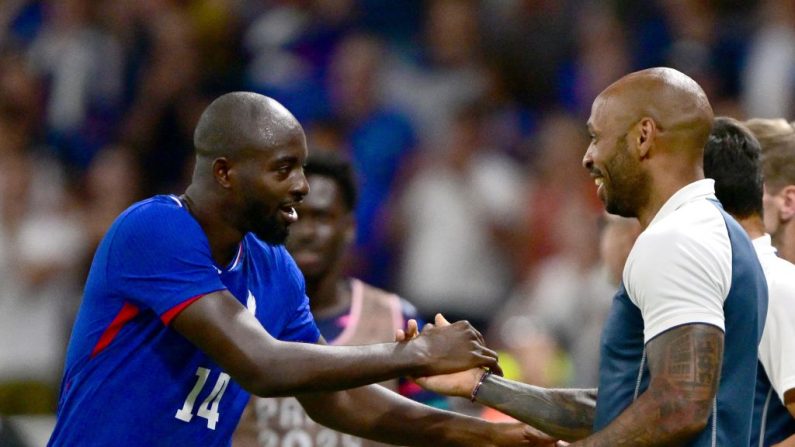 Thierry Henry, a affirmé être "en train de vivre un rêve" après la qualification des Bleuets en finale du tournoi des JO face à l'Espagne, la première depuis 40 ans, évoquant le "soulagement" de remporter une médaille. (Photo : OLIVIER CHASSIGNOLE/AFP via Getty Images)