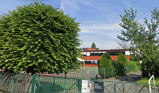 L'école de Montgeron est dans un état lamentable. (Image : Google Maps)