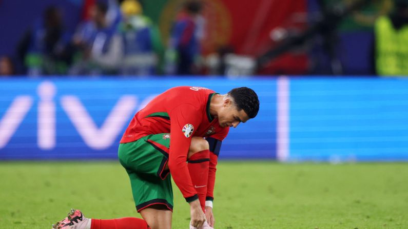 Cristiano Ronaldo ne souhaite pas encore mettre un terme à sa carrière car il estime pouvoir encore aider la sélection, a-t-il déclaré lundi lors d'une conférence de presse à Lisbonne. (Photo : Alex Grimm/Getty Images)