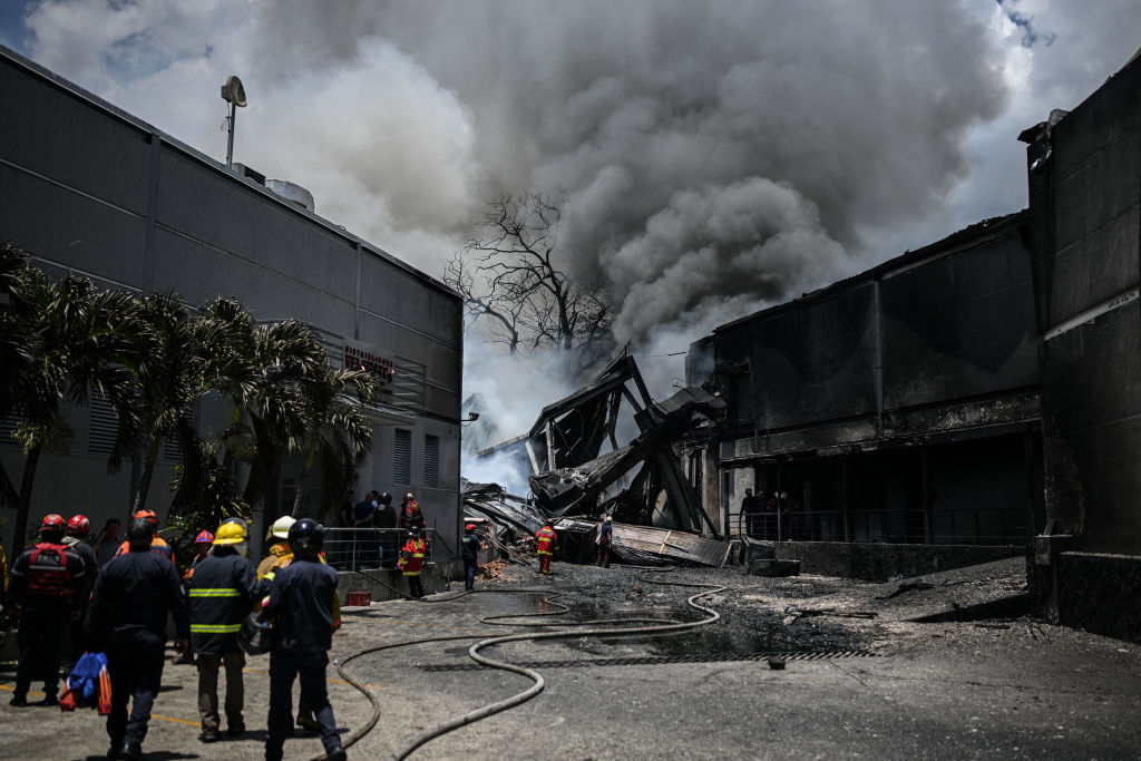 La journée du 6 septembre en photos : Un incendie, un festival du Moyen Âge et une grève de camionneurs