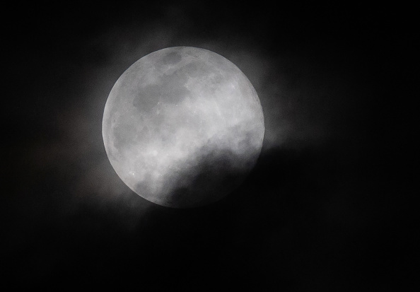 Un phénomène rare : une seconde lune va graviter autour de la Terre durant près de deux mois, avant de s’éloigner