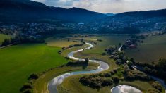 Doubs : incendie dans une usine, mesures de pollution en cours