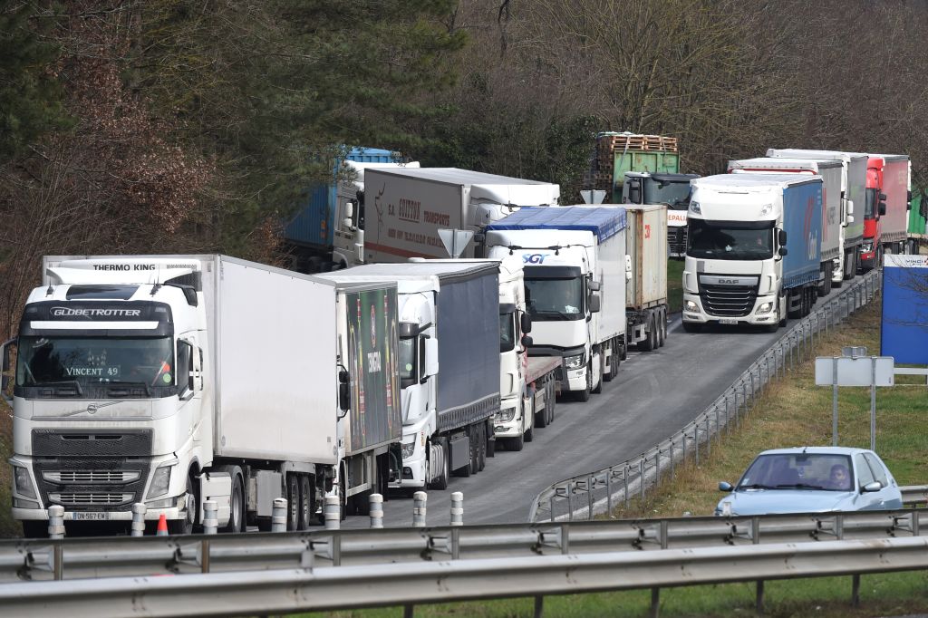 Le secteur des transports s'inquiète d'une nouvelle écotaxe sur les poids lourds