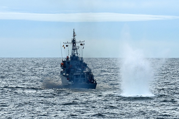 Exercices conjoints militaires « Vostok 2022 » entre les marines russe et chinoise dans le golfe Pierre-le-Grand de la mer du Japon, à l'extérieur de la ville de Vladivostok, le 5 septembre 2022. (Photo KIRILL KUDRYAVTSEV/AFP via Getty Images)