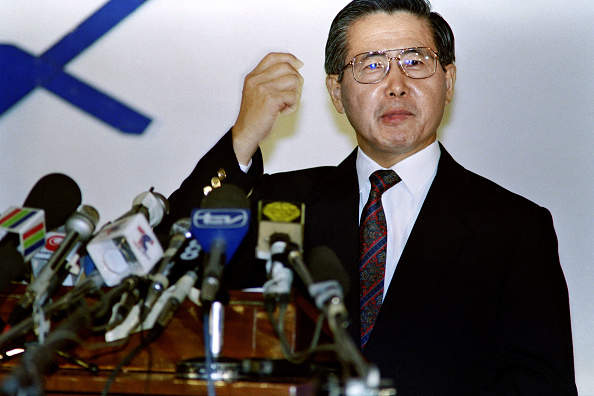 Le Président Alberto Fujimori le 8 avril 1992 à Lima. (Photo HECTOR MATA/AFP via Getty Images)