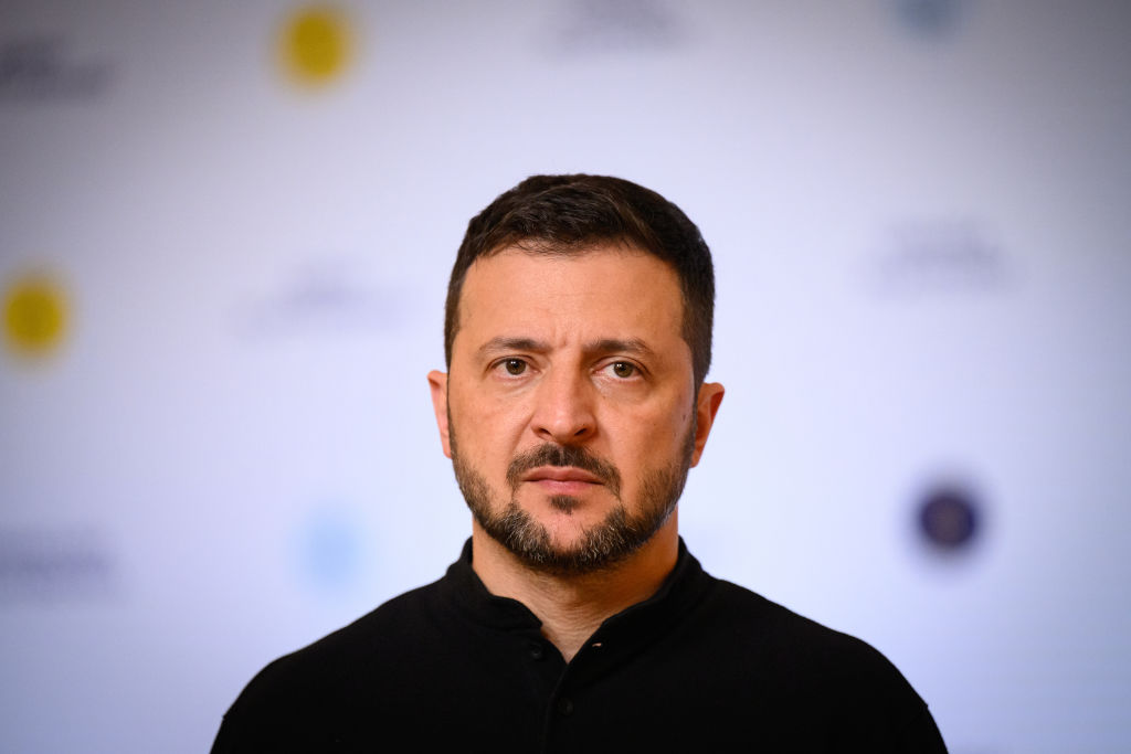 Ukraine : Volodymyr Zelensky est aux États-Unis pour y présenter son "plan de la victoire"