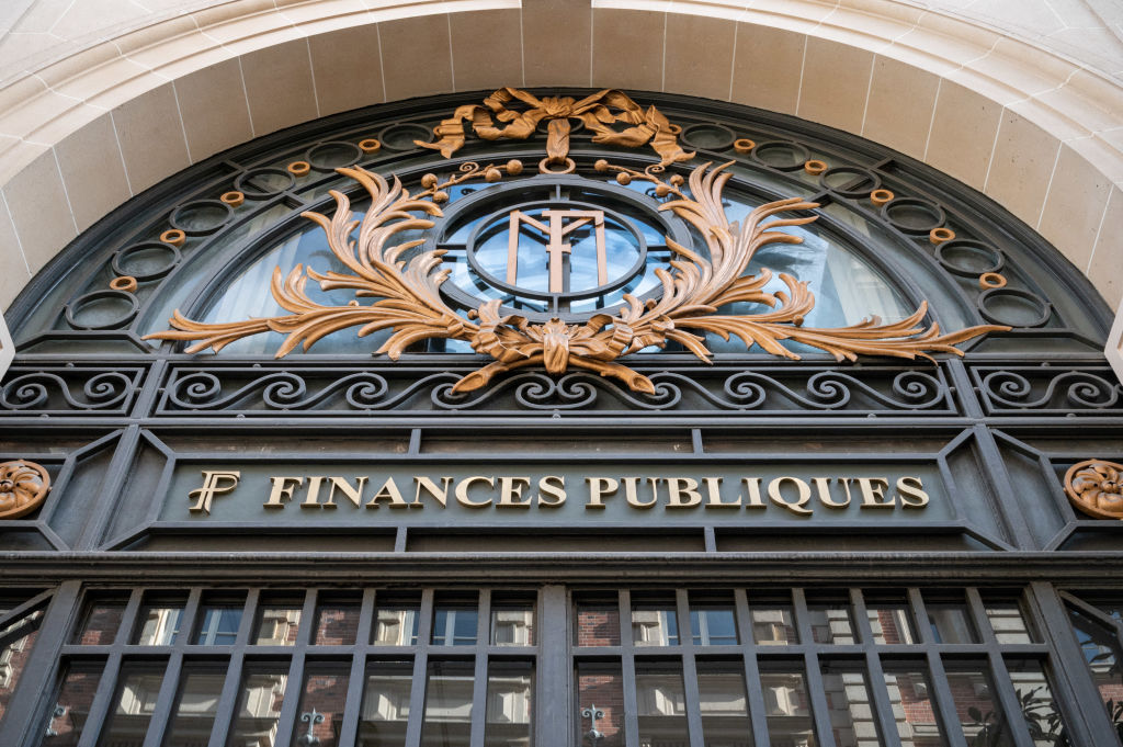 Finances publiques : plutôt que des impôts, la piste des économies