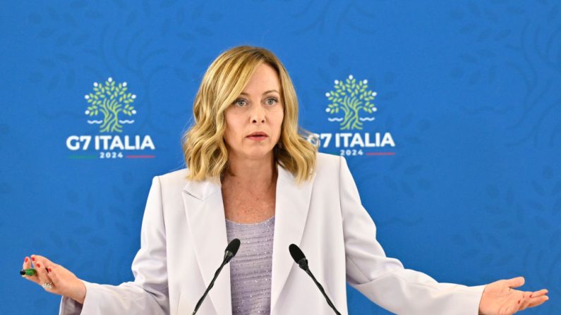 Le Premier ministre italien Giorgia Meloni lors d'une conférence de presse de clôture le dernier jour du 50e sommet du G7 à Borgo Egnazia, le 15 juin 2024 à Fasano, en Italie. (Antonio Masiello/Getty Images)