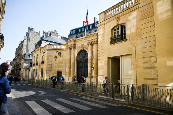 La façade de l'hôtel Matignon, à Paris, le 19 septembre 2024. (MAGALI COHEN/Hans Lucas/AFP via Getty Images)