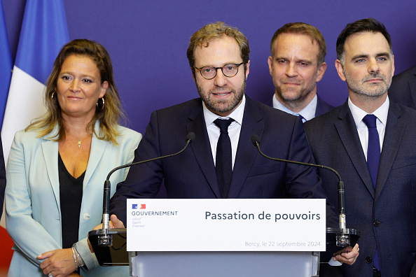 Le nouveau ministre de l’Économie Antoine Armand à Bercy le 22 septembre 2024. (Photo GEOFFROY VAN DER HASSELT/AFP via Getty Images)