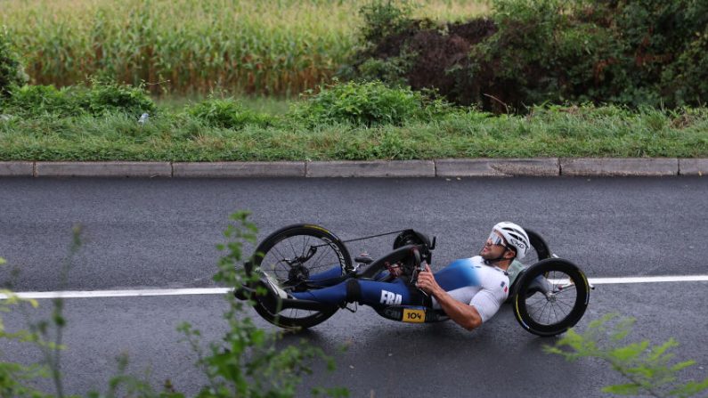 Triple médaillé d'or aux Jeux Paralympiques de Paris, le Français Mathieu Bosredon a remporté son deuxième titre mondial samedi lors des Championnats du monde de paracyclisme à Zurich. (Photo : Michael Steele/Getty Images)