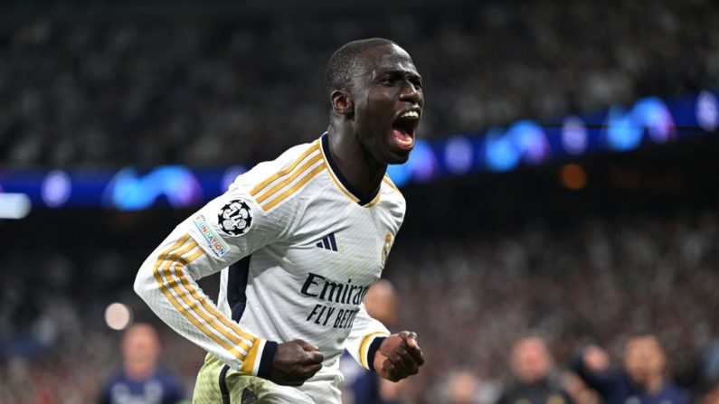 Le défenseur international français Ferland Mendy a prolongé son contrat au Real Madrid, a annoncé l'entraîneur Carlo Ancelotti, lundi en conférence de presse. (Photo : David Ramos/Getty Images)