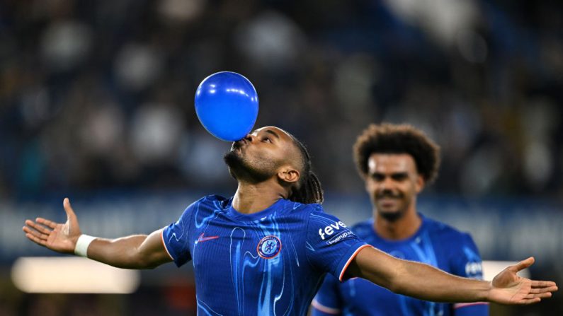 Christopher Nkunku a profité d'une rare titularisation avec Chelsea, mardi en Coupe de la Ligue anglaise, pour s'offrir un triplé contre Barrow (5-0). (Photo : Mike Hewitt/Getty Images)