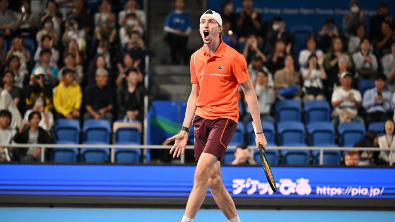 Les deux meilleurs joueurs français, Ugo Humbert et Arthur Fils, s'affronteront mardi en finale du tournoi ATP 500 de Tokyo. (Photo : Kenta Harada/Getty Images)