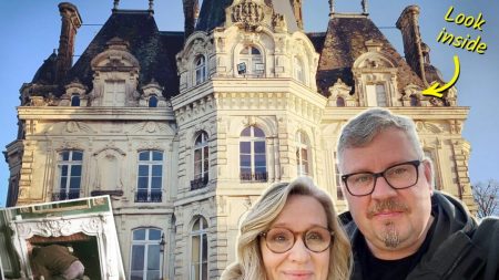 Un couple achète un vieux château de 1865, le restaure pour y accueillir des classes chrétiennes