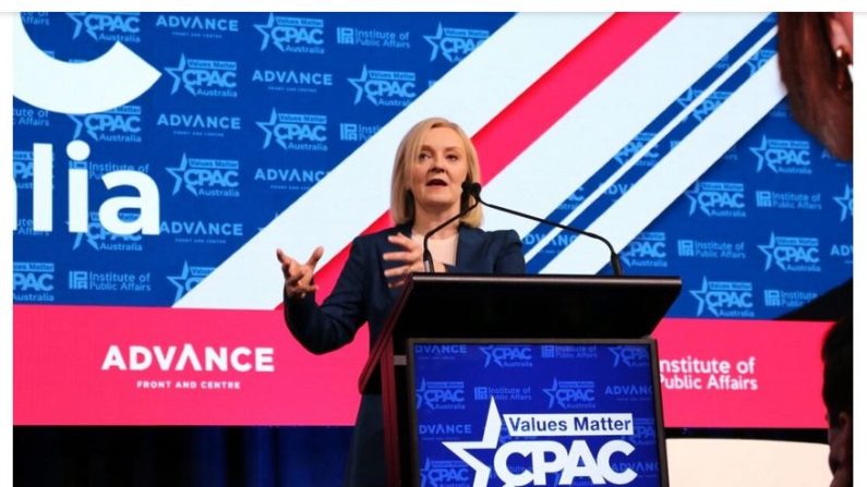 Liz Truss prend la parole lors de la conférence CPAC Australia à Brisbane, en Australie, le 5 octobre 2024. (Melanie Sun/ Epoch Times)