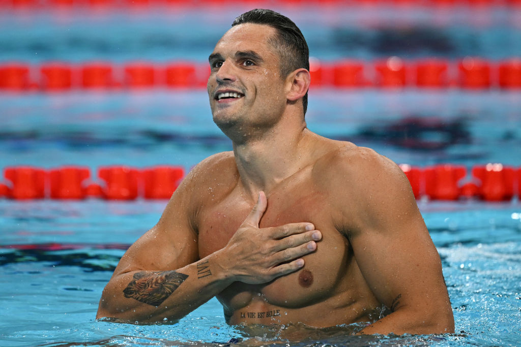 Natation : Florent Manaudou se remet au hand en plus de son entraînement