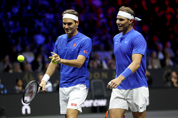 Roger Federer et Rafael Nadal lors de la première journée de la Laver Cup à l'O2 Arena le 23 septembre 2022 à Londres, en Angleterre. (Clive Brunskill/Getty Images for Laver Cup)