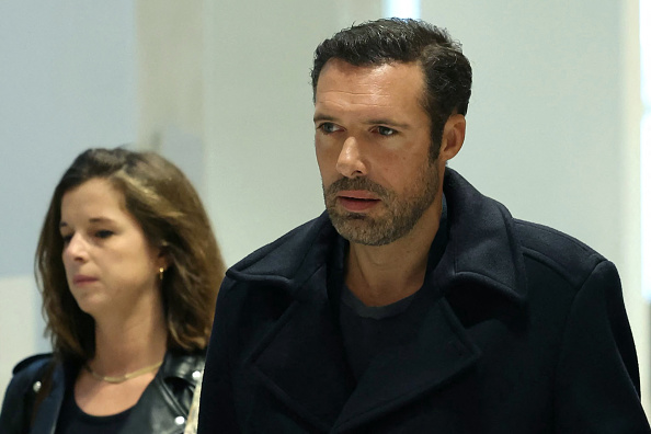 Agressions sexuelles : Nicolas Bedos condamné à un an de prison dont 6 mois avec sursis, va faire appel