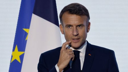 La destitution d’Emmanuel Macron, une affaire entérinée par l’Assemblée nationale