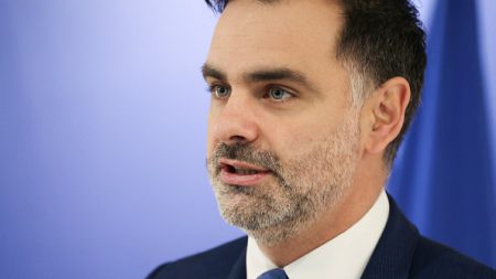 Dette : le ministre du Budget « pas opposé » aux cessions de participations de l’État pour renflouer les caisses