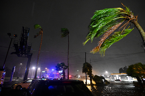 Le puissant ouragan Milton s'abat sur la Floride