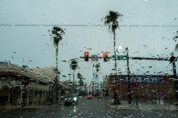 Le quartier d'Ybor City est pratiquement vide à l'approche de l'ouragan Milton le 08 octobre 2024 à Tampa, en Floride. (Spencer Platt/Getty Images)