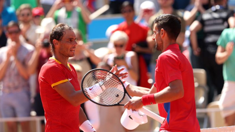 Djokovic a "toujours l'envie de jouer" même si "une part de (lui) est partie avec" ses rivaux, Nadal et Federer, a-t-il déclaré vendredi après l'annonce de la retraite de l'Espagnol. (Photo : Clive Brunskill/Getty Images)