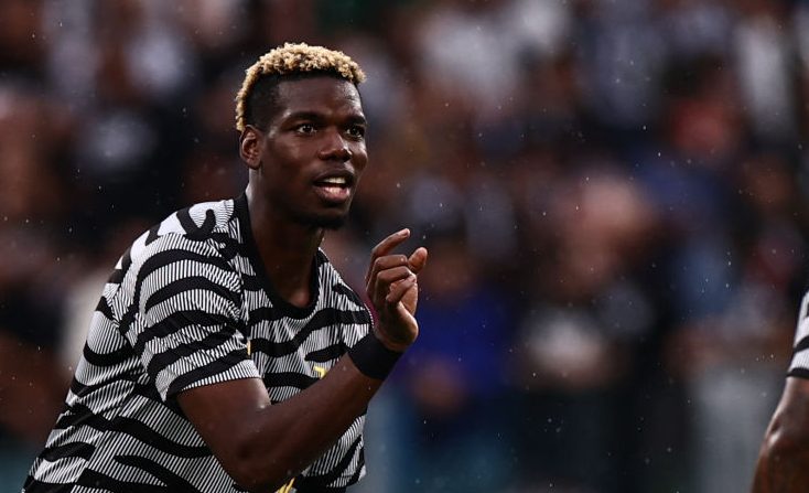 Le Tribunal arbitral du sport (TAS) a ramené vendredi de quatre ans à 18 mois la suspension pour dopage de Paul Pogba, qui pourra rejouer en mars après avoir vu sa carrière sérieusement menacée d'une fin anticipée. (Photo : MARCO BERTORELLO/AFP via Getty Images)