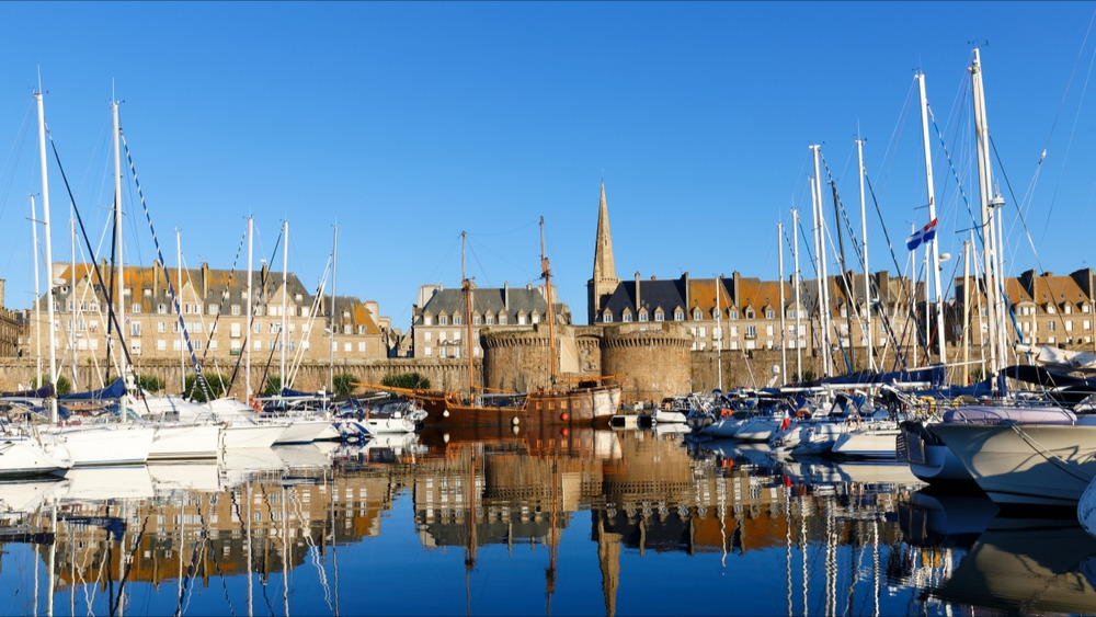 Ille-et-Vilaine : les policiers de Saint-Malo arrivent juste à temps pour empêcher le suicide d'un homme